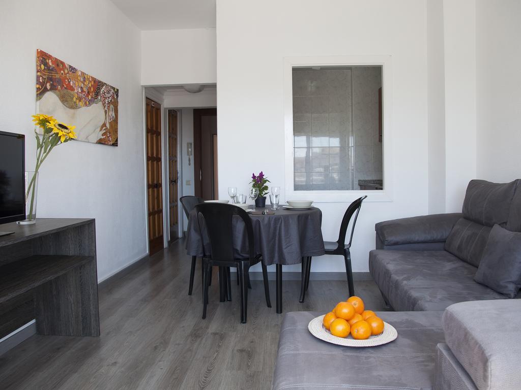 Apartaments Atzavara Calella Chambre photo