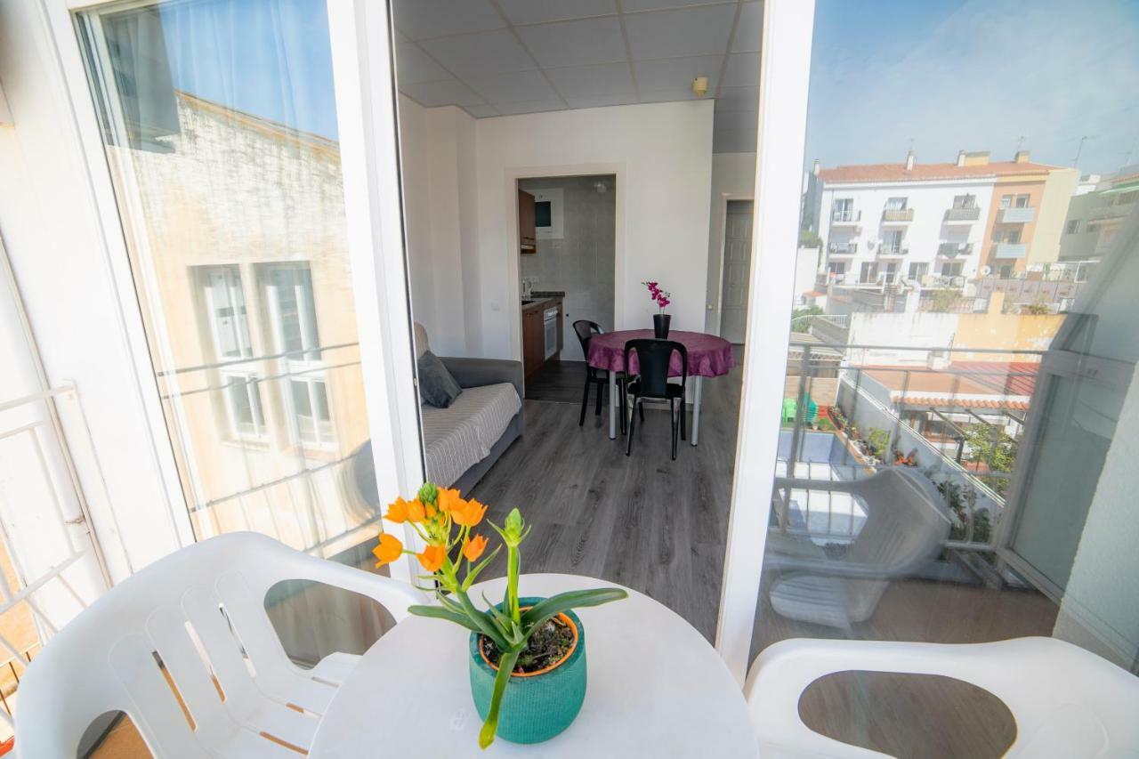 Apartaments Atzavara Calella Extérieur photo